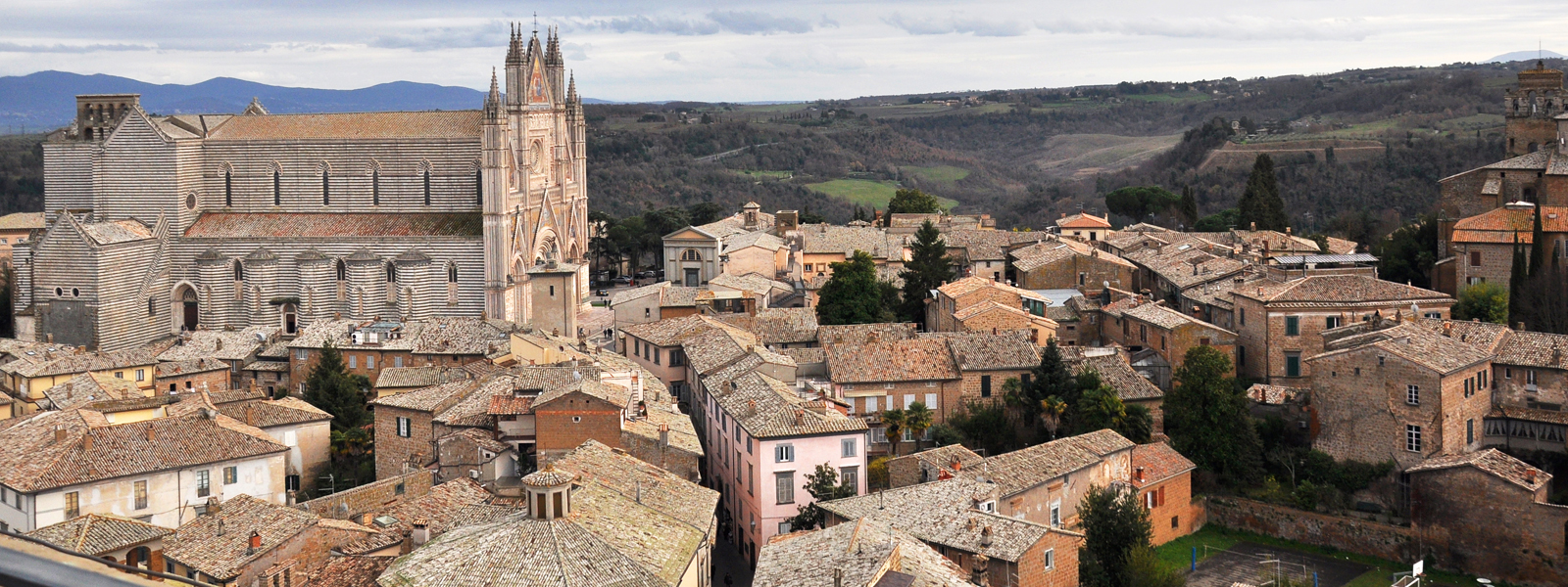 Orvieto - Il presepe nel Pozzo